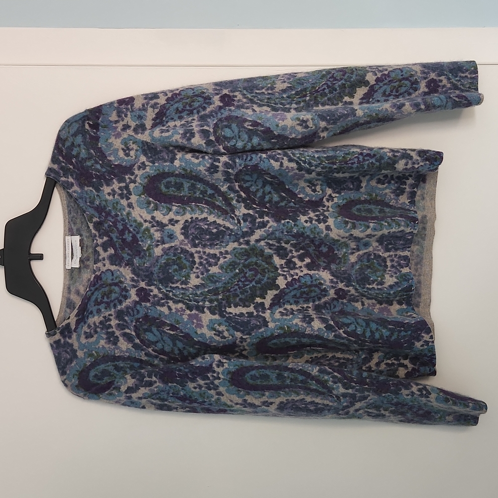 Cashmere sweater